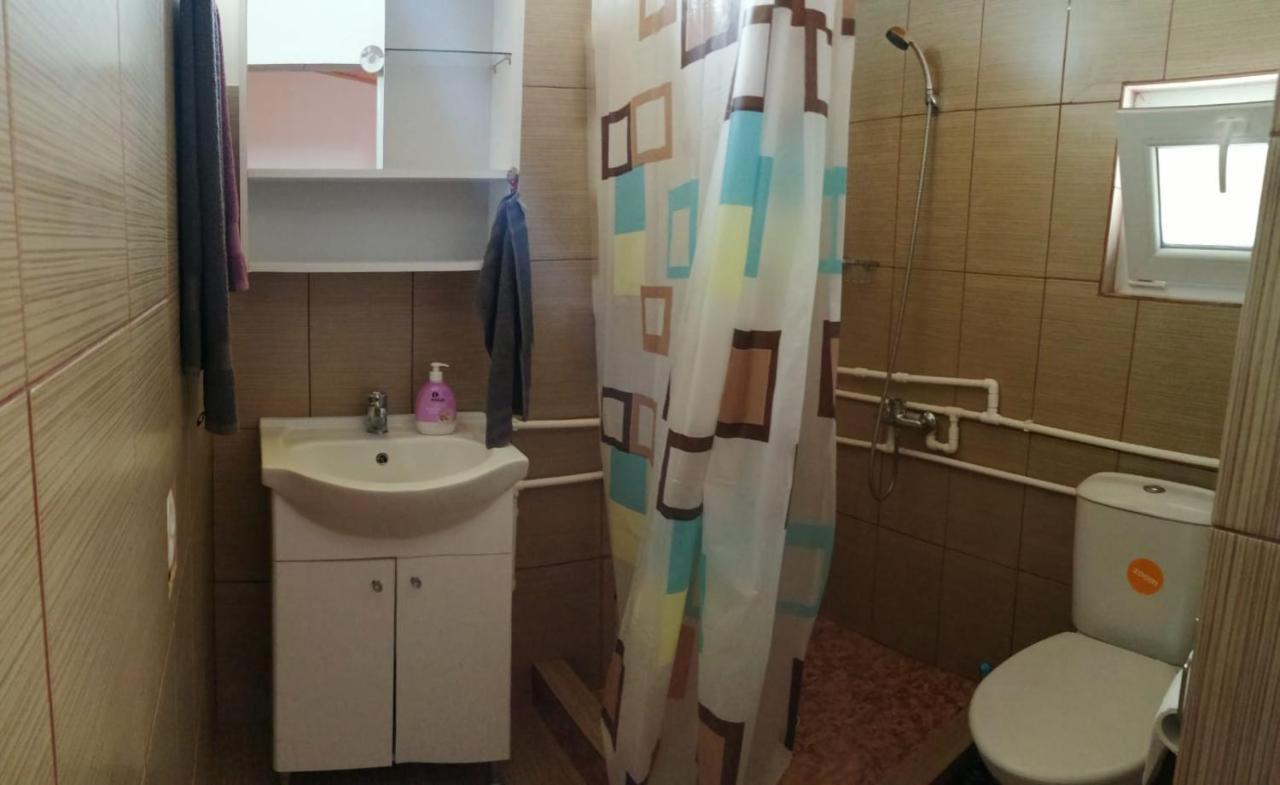 Telteu Florian Hotel Дубова Екстериор снимка