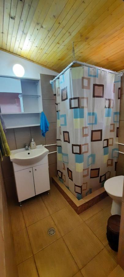 Telteu Florian Hotel Дубова Екстериор снимка
