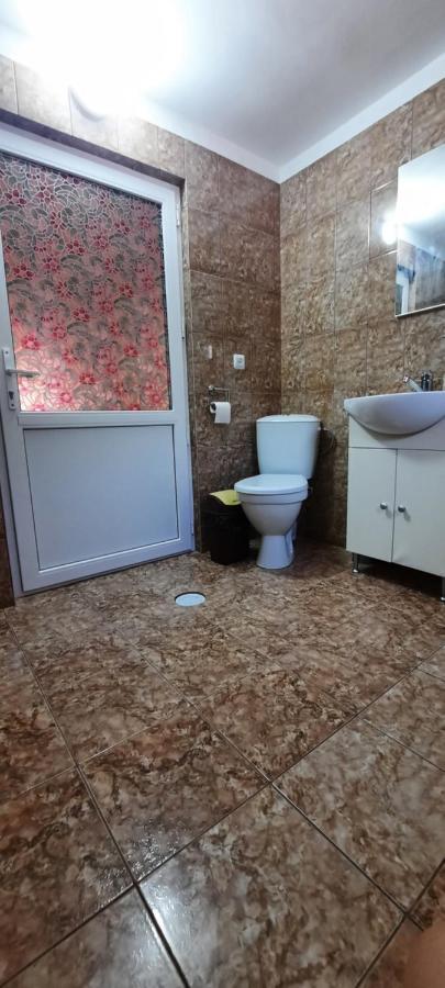 Telteu Florian Hotel Дубова Екстериор снимка